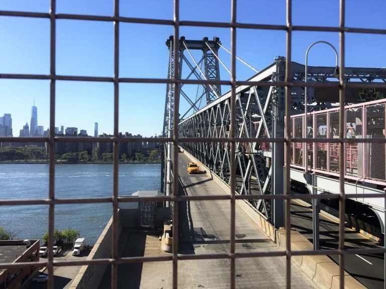 ponts new york internet holafly