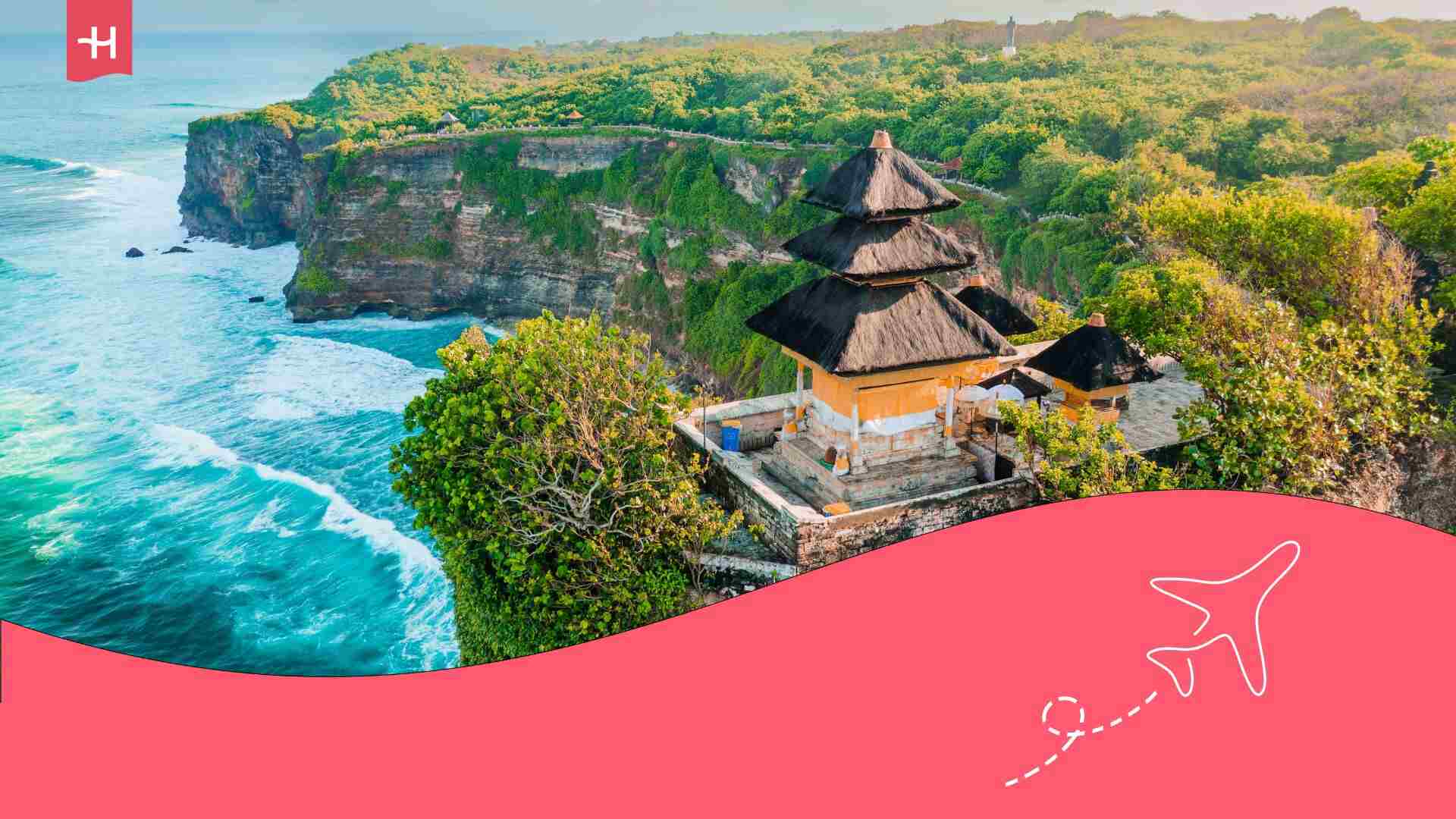 Vue aérienne du temple Uluwatu sur l'île de Bali en Indonésie