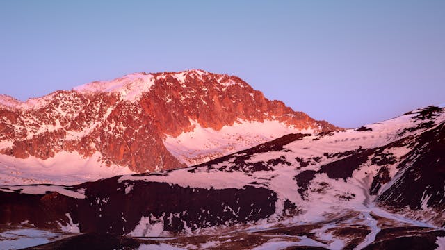 Les Pyrénées au coucher du soleil