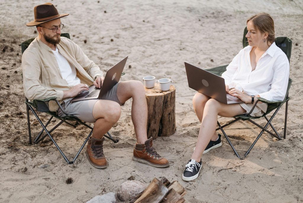 Nomade numérique vs freelance