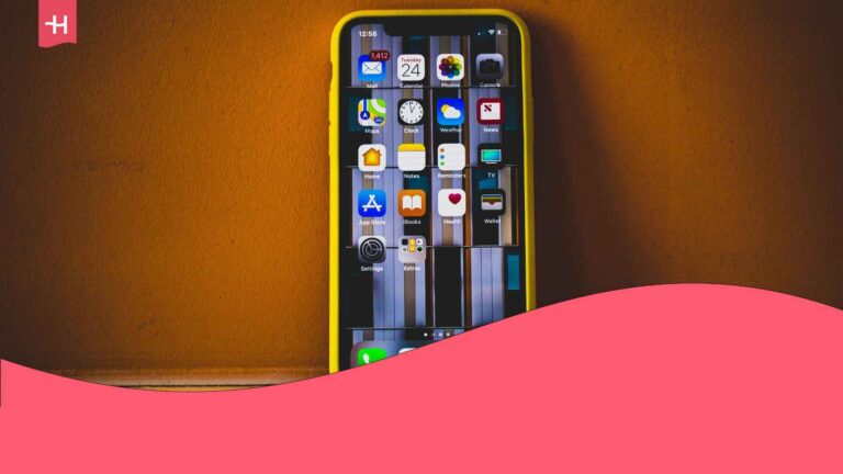 Écran d'un iPhone avec l'affichage d'applications mobile