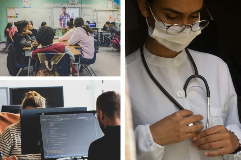 Un infirmier, un professeur faisant cours et un informaticien.