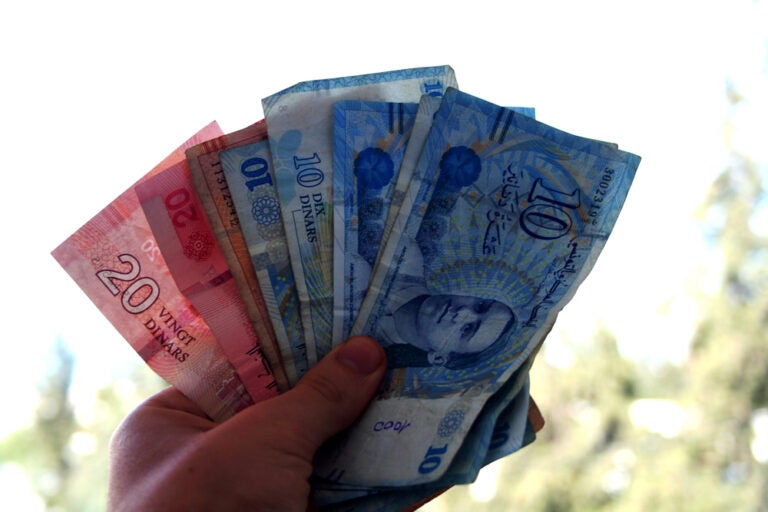 La monnaie officielle est le dinar tunisien