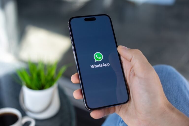 WhatsApp fonctionne en Nouvelle-Calédonie de la même manière que dans la plupart des pays du monde.