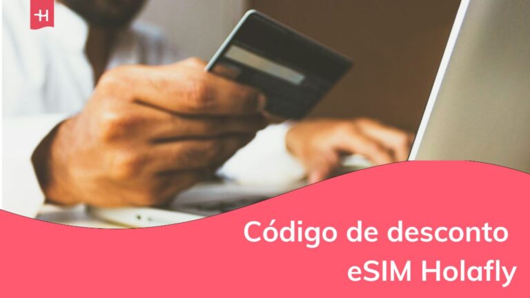 um homem realizando uma compra online
