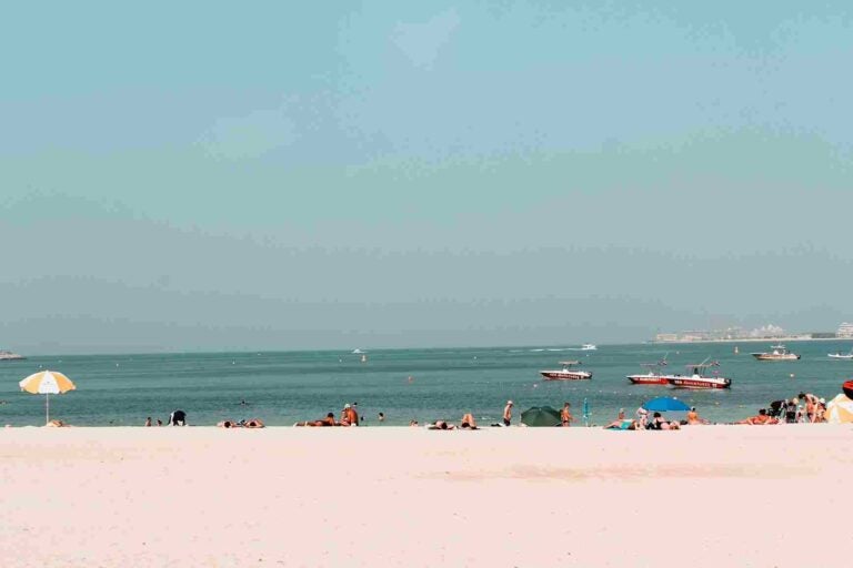 uma praia de Dubai