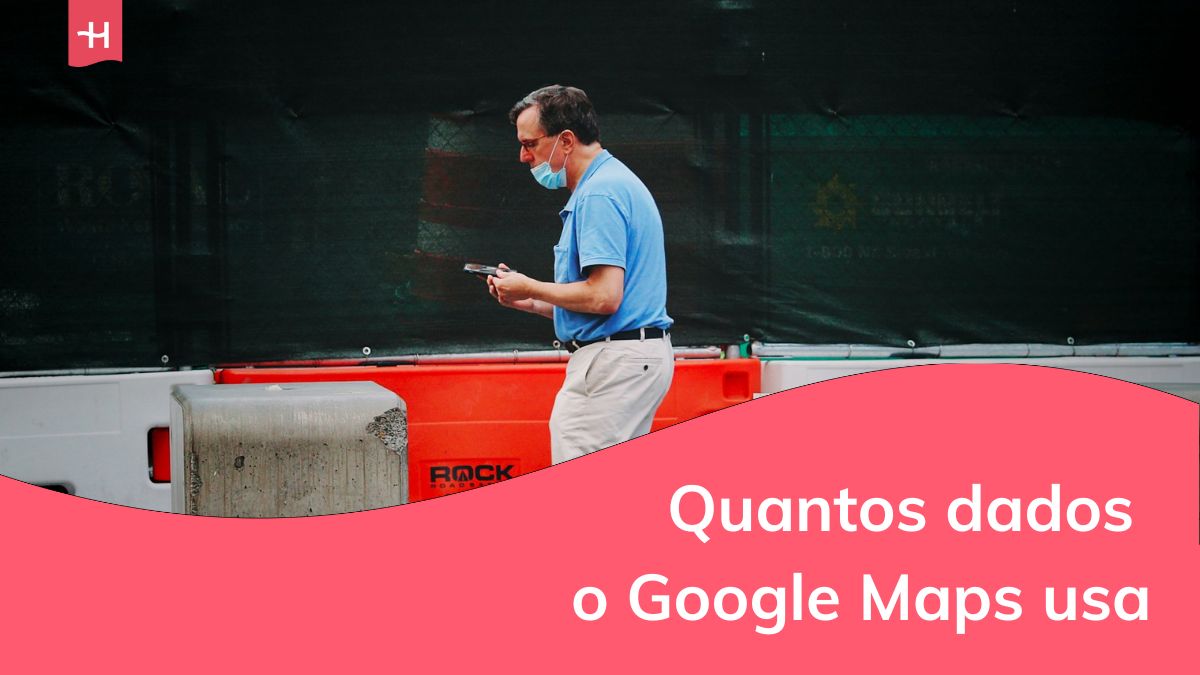 homem usando o celular
