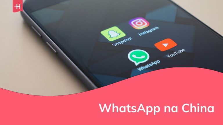um celular com vários aplicativos