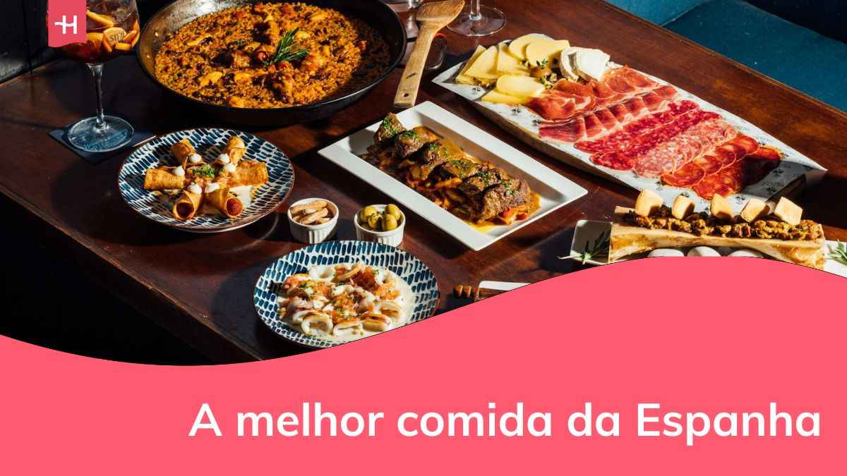 uma mesa repleta de comidas espanholas