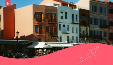 uma rua de atenas, grécia