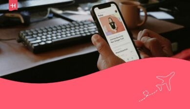 uma pessoa utilizando o celular