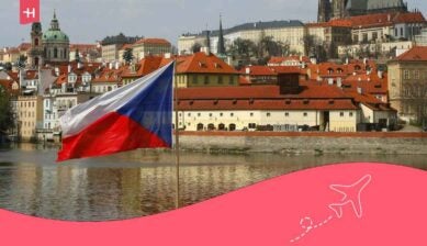 uma imagem panorâmica de praga