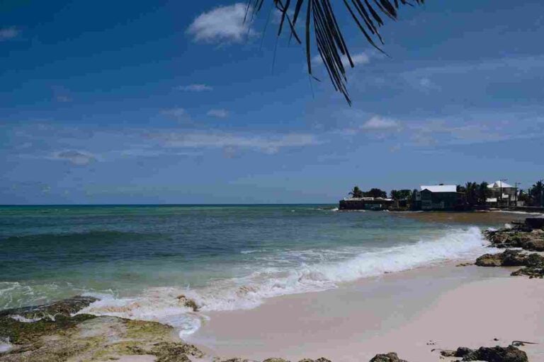 vista de uma praia de san andrés