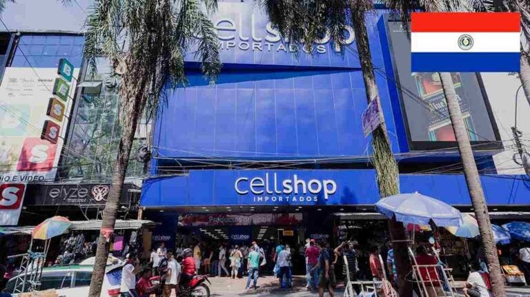 uma foto de um cell shopp de importados no paraguai