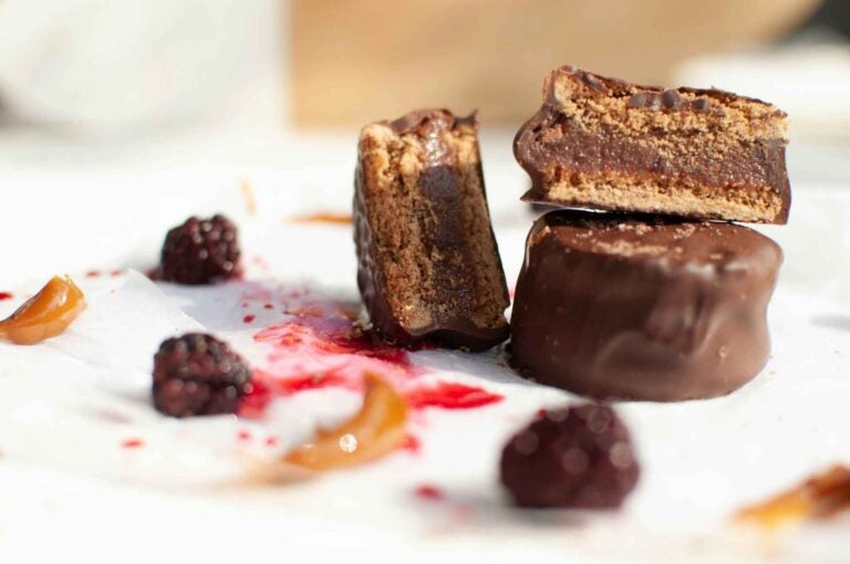 alfajores com recheio de doce de leite