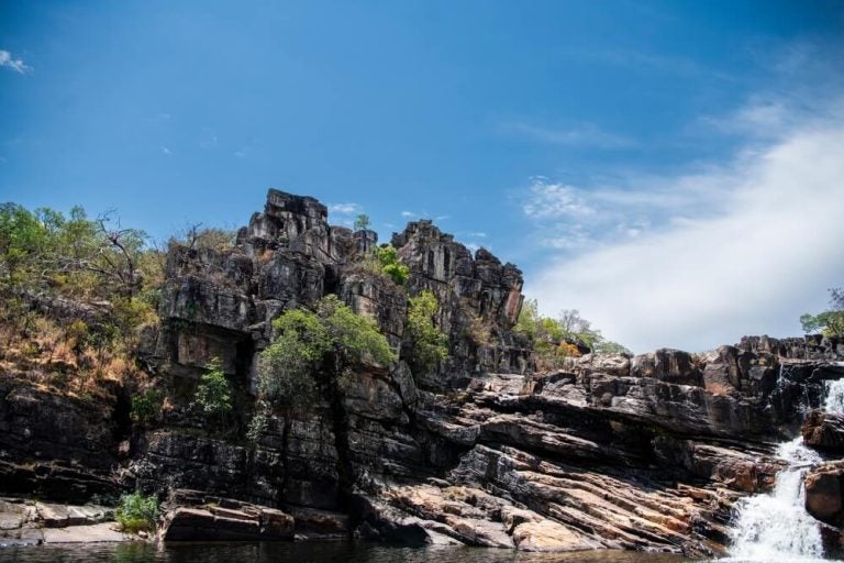 Alto Paraíso de Goiás é considerada a capital mística do Brasil por causa de sua grande concentração de cristais de quartzo no subsolo, dos relatos de OVNIs e de sua localização abaixo do paralelo 14.