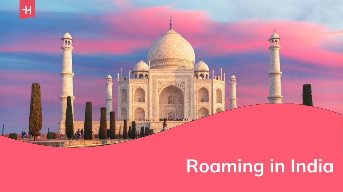 Taj Mahal vista principale al tramonto, famoso mausoleo di marmo di Agra, Uttar Pradesh, India