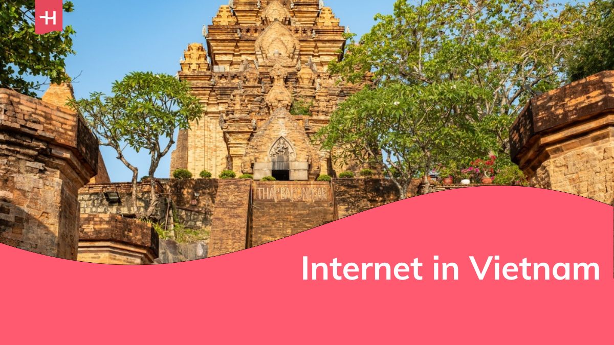 Vecchie torri Cham in mattoni a Nha Trang, Vietnam. Viaggio in Asia.