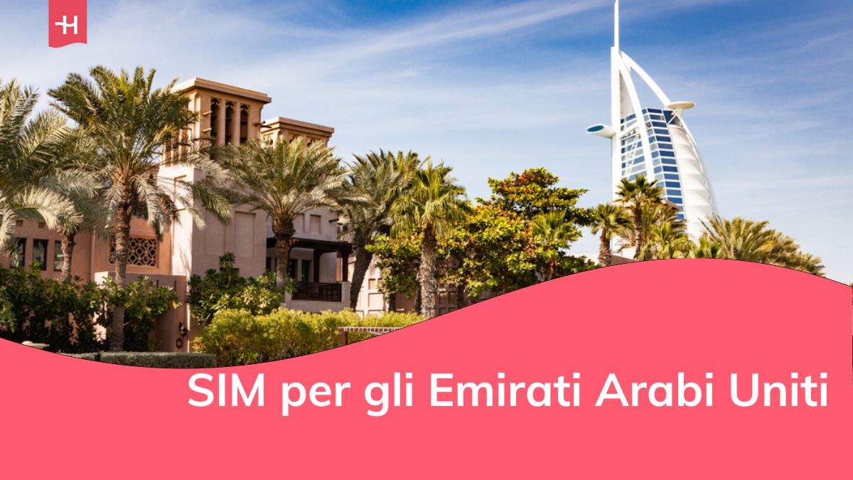 DUBAI, UAE - FEBBRAIO 2018: Vista sul Burj Al Arab, l'unico hotel a sette stelle al mondo, visto da Madinat Jumeirah