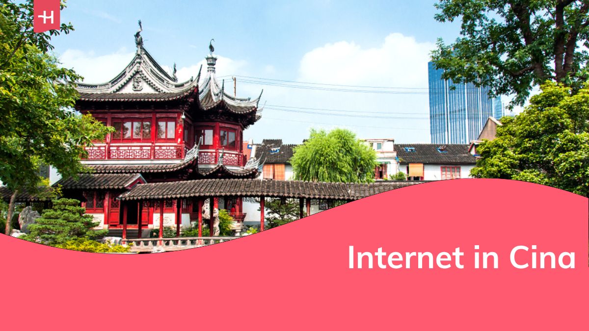 Architettura tradizionale cinese, padiglione, ponte sullo stagno nel giardino Yuyuan, Shanghai, Cina, Asia. Giardino della città di Shanghai. Destinazione turistica popolare, viaggio.