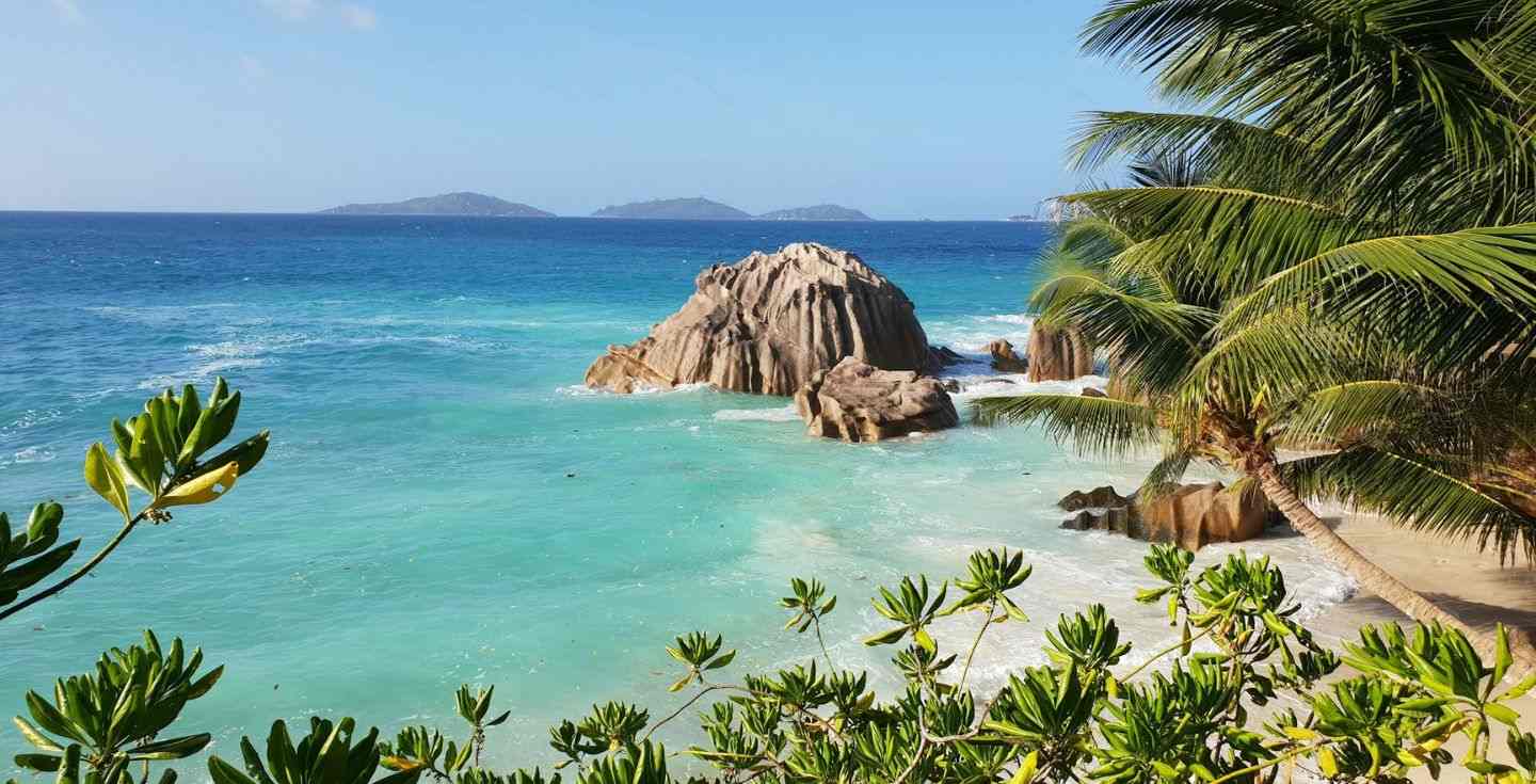 Paesaggio marino, spiaggia e natura in La Digue, Seychelles