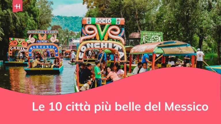 Persone in barca a Xochimilco