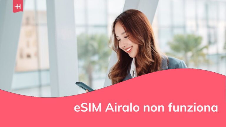 Bella donna d'affari asiatica usa lo smartphone