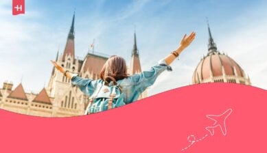 studente godendo di una splendida vista dell'edificio del Parlamento nella città di Budapest