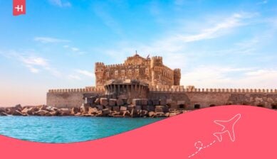 La Cittadella di Qaitbay, famosa fortezza medievale costruita sul sito del Faro di Alessandria, in Egitto
