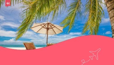 Paesaggio tropicale: spiaggia rilassante, sole estivo, isola.
