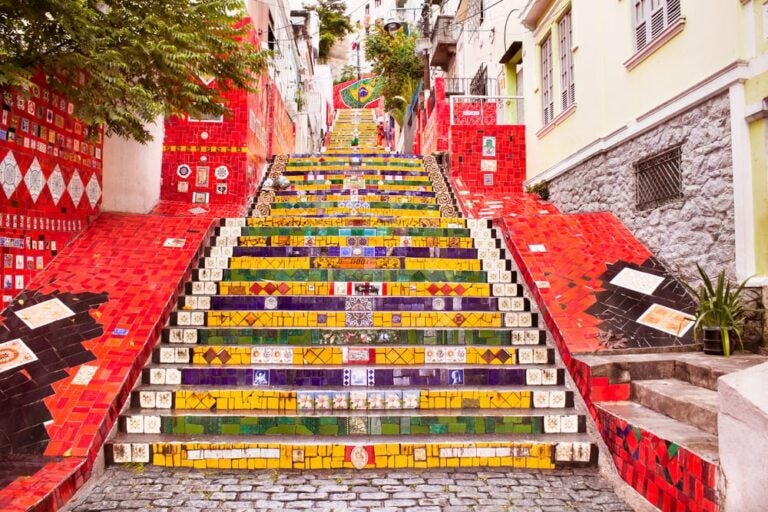 Escadaria Selaron famosi passi pubblici dell'artista Jorge Selaron a Rio de Janeiro, Brasile.