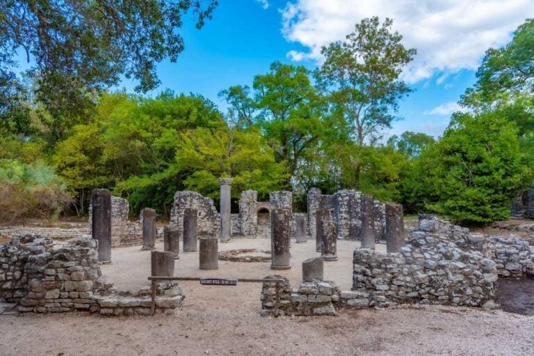 Battistero nel Parco Nazionale di Butrinto, in Albania.