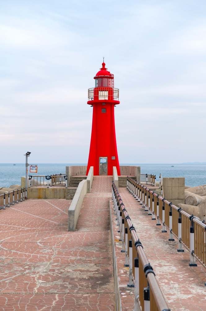 uno dei fari del porto di Sokcho, in Corea del Sud