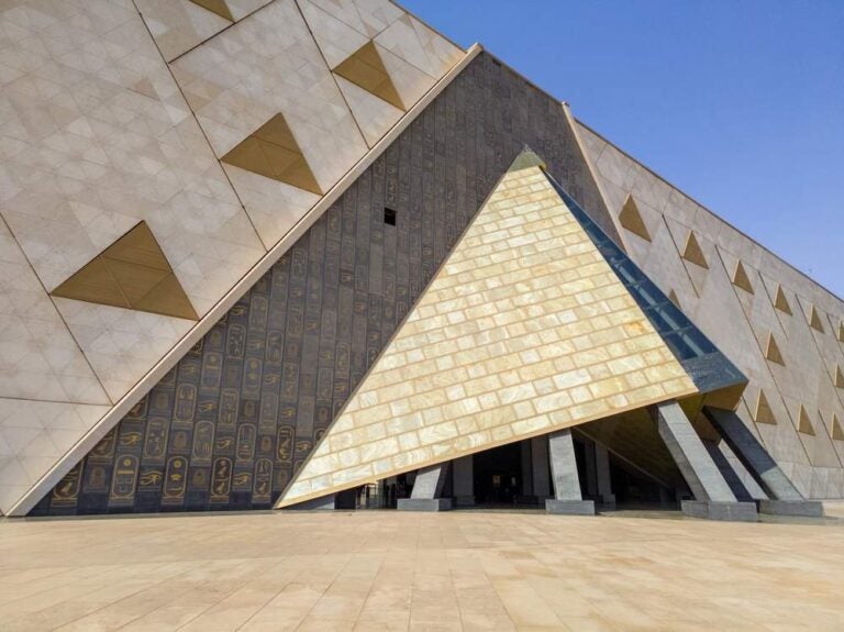 Grand Egyptian Museum in Giza Egitto.