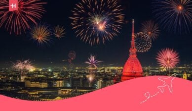 Fuochi d'artificio a Torino (Italia) durante i festeggiamenti di Capodanno