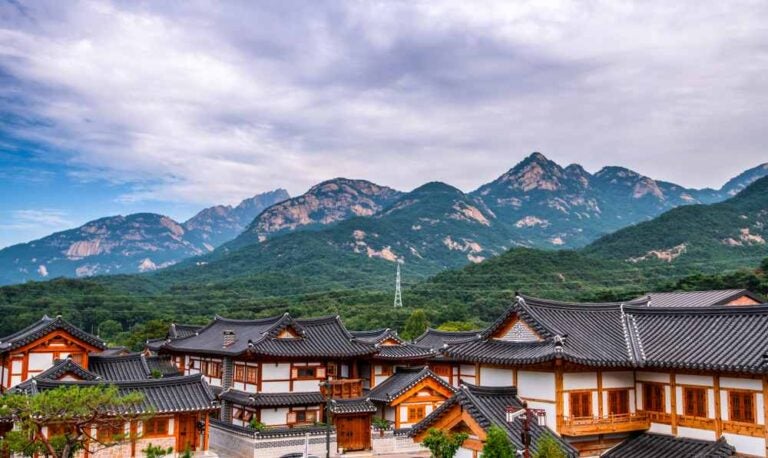 Il villaggio di hanok di Eunpyeong a Seul, Corea del Sud.