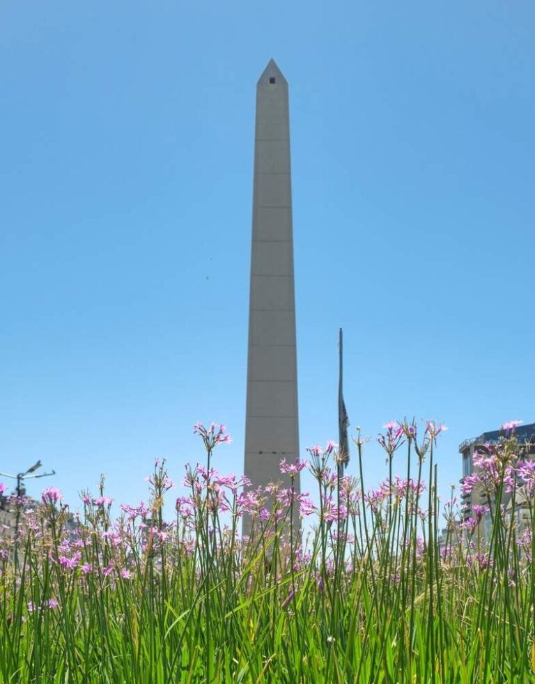 L'Obelisco, uno dei monumenti più importanti della città.