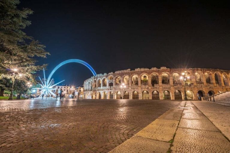 L’arena di Verona con la sua famosa stella cadente.
