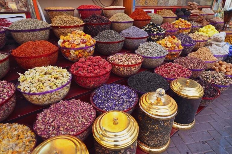 souk delle spezie orientali.