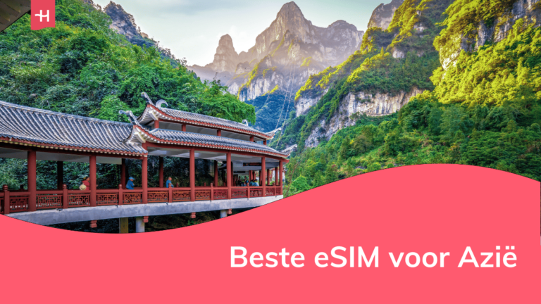 Foto van een Chinees berglandschap en tempel als uitgelichte afbeelding voor een pagina over de beste eSIM voor Azië