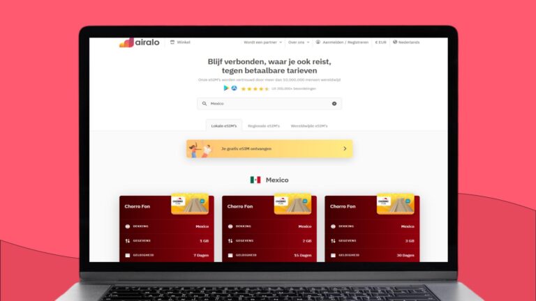 Laptop met informatie over de Airalo eSIM voor Mexico op het scherm