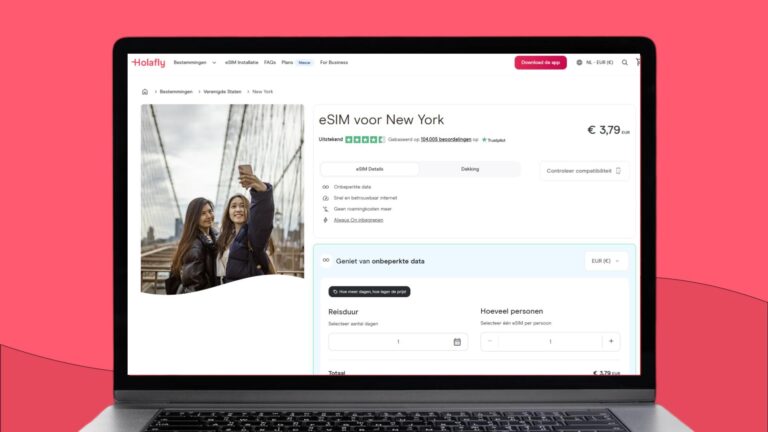 Laptopscherm met daarop de website van Holafly geopend op de pagina over de eSIM voor de VS (inclusief New York)