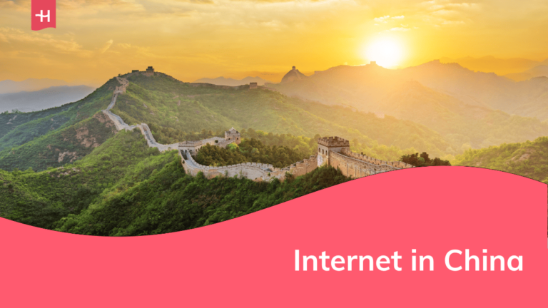Foto van de Chinese muur bij zonsondergang als uitgelichte afbeelding voor een artikel over internet in China