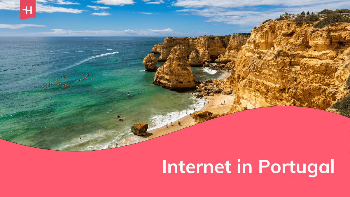 Foto van Praia da Marinha als uitgelichte afbeelding voor een artikel over internet in Portugal
