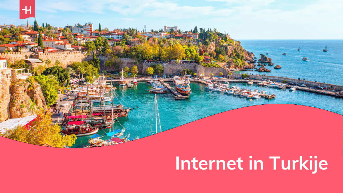 Foto van de oude stad van Antalya als uitgelichte afbeelding voor een artikel over internet in Turkije