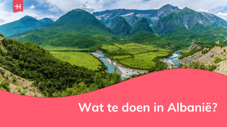 Foto van een Albanees berglandschap als uitgelichte afbeelding voor een artikel over Wat te doen in Albanië