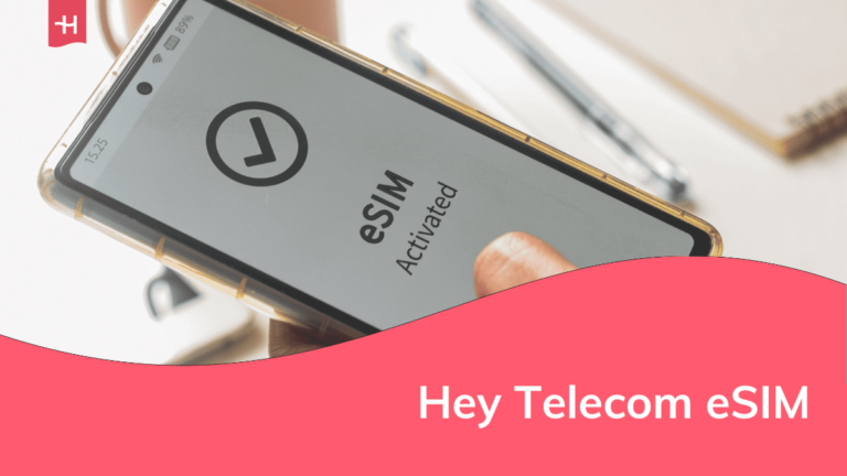 Foto van een smartphone met daarop een vinkje en de woorden "eSIM activated" als uitgelichte afbeelding voor een artikel over de Hey Telecom eSIM