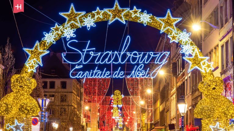 Sfeerbeeld van de kerstmarkt in Strasbourg