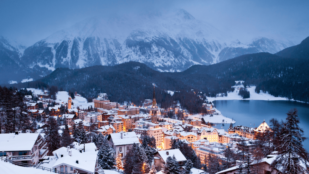 Sfeerbeeld van skioord St. Moritz in Zwitserland