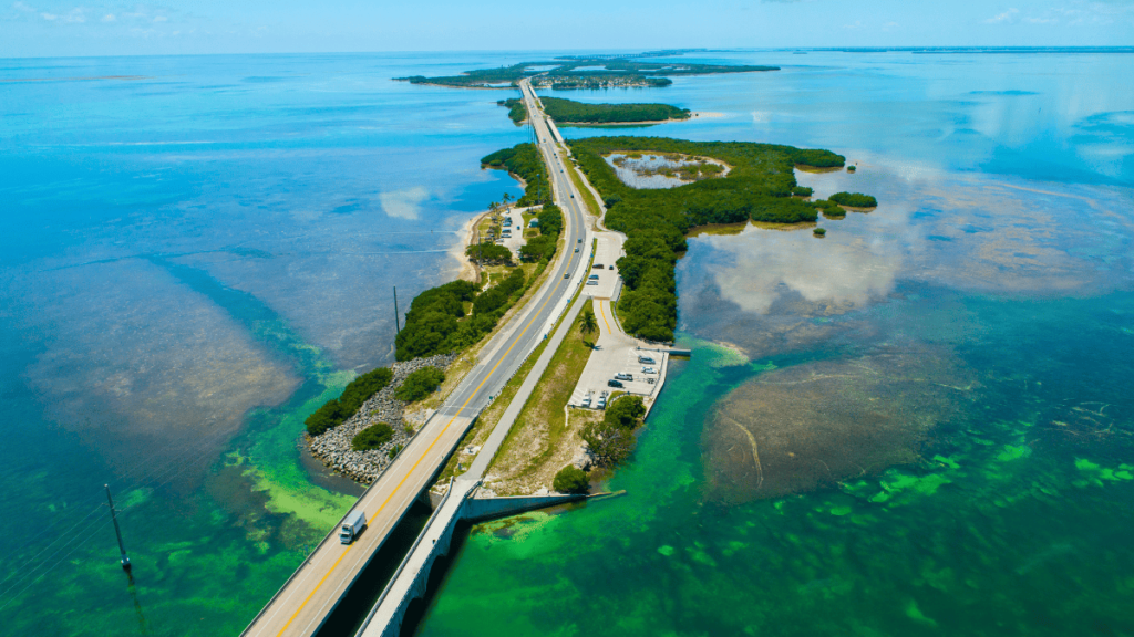 Sfeerbeeld van de Overseas Highway, tussen Miami en Key West